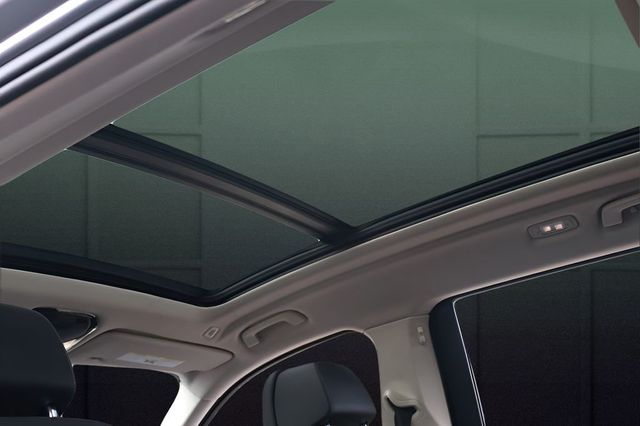 2025 BMW X7 xDrive40i Sports Activity Vehicle - 22996617 - 28