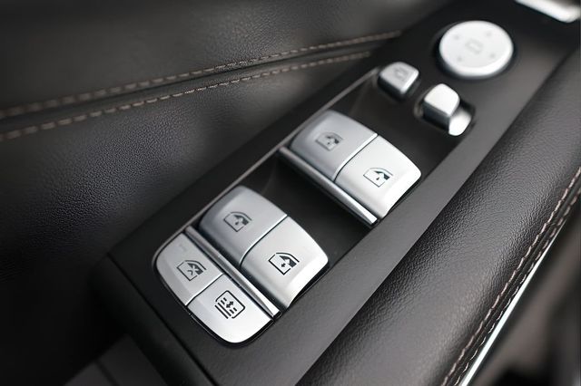 2025 BMW X7 xDrive40i Sports Activity Vehicle - 22996617 - 30