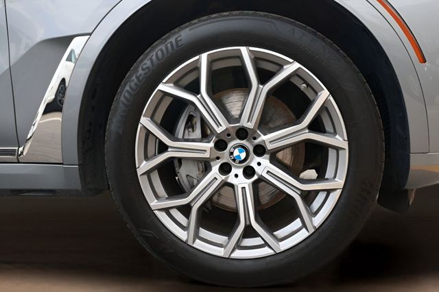 2025 BMW X7 xDrive40i Sports Activity Vehicle - 22996617 - 44
