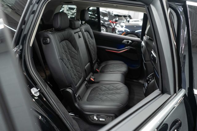 2025 BMW X7 xDrive40i Sports Activity Vehicle - 22932437 - 10
