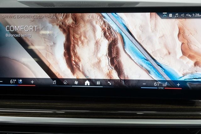 2025 BMW X7 xDrive40i Sports Activity Vehicle - 22932437 - 36