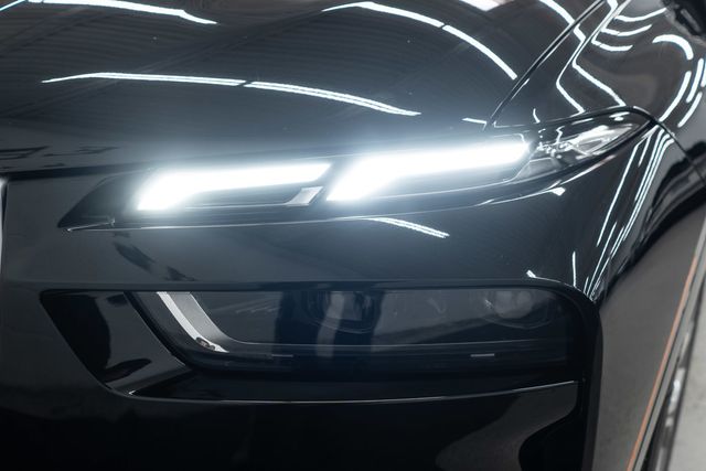 2025 BMW X7 xDrive40i Sports Activity Vehicle - 22932437 - 54