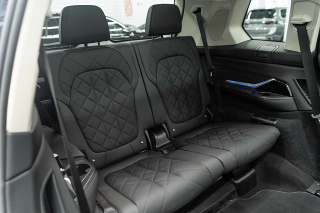 2025 BMW X7 xDrive40i Sports Activity Vehicle - 22941161 - 11