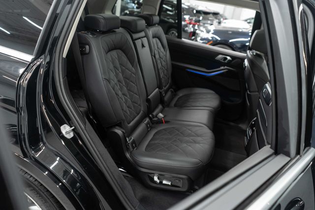 2025 BMW X7 xDrive40i Sports Activity Vehicle - 22941161 - 12