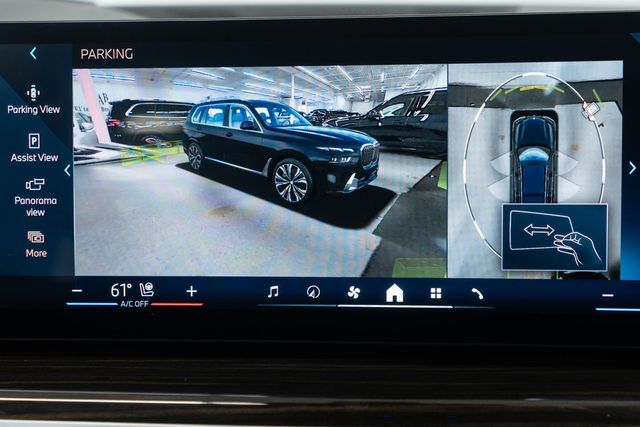 2025 BMW X7 xDrive40i Sports Activity Vehicle - 22941161 - 32