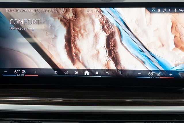 2025 BMW X7 xDrive40i Sports Activity Vehicle - 22941161 - 37