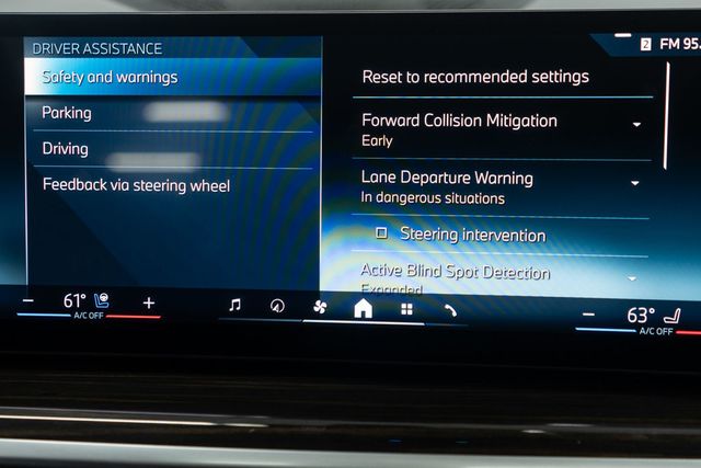 2025 BMW X7 xDrive40i Sports Activity Vehicle - 22941161 - 42