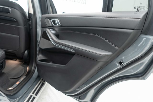 2025 BMW X7 xDrive40i Sports Activity Vehicle - 22941162 - 35