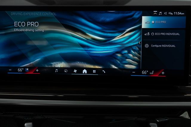 2025 BMW X7 xDrive40i Sports Activity Vehicle - 22945399 - 33