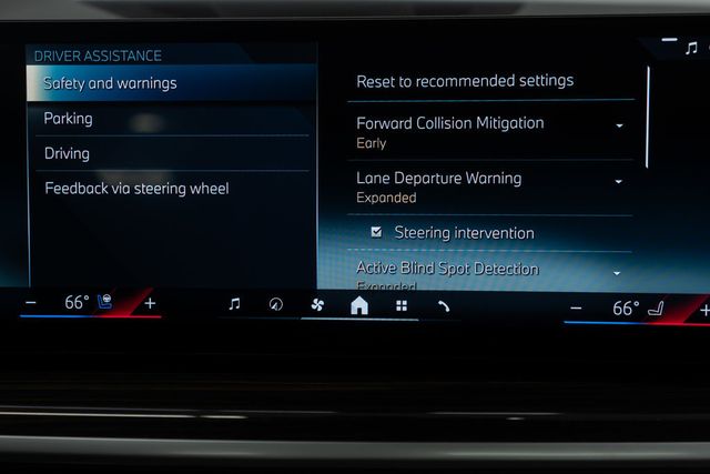 2025 BMW X7 xDrive40i Sports Activity Vehicle - 22945399 - 35