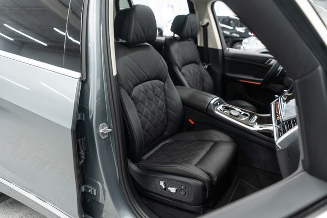 2025 BMW X7 xDrive40i Sports Activity Vehicle - 22945399 - 8