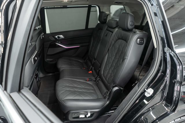 2025 BMW X7 xDrive40i Sports Activity Vehicle - 22949233 - 19