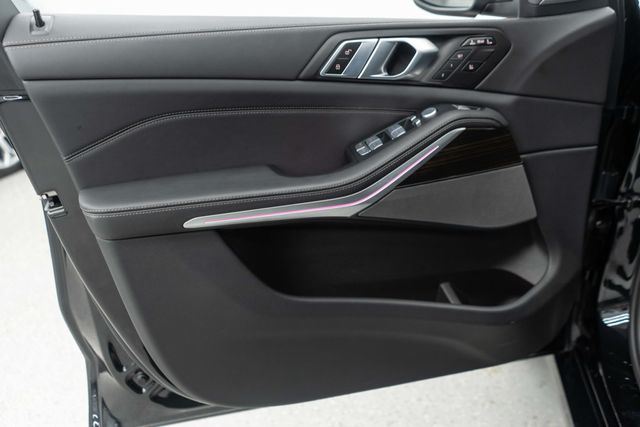2025 BMW X7 xDrive40i Sports Activity Vehicle - 22949233 - 21