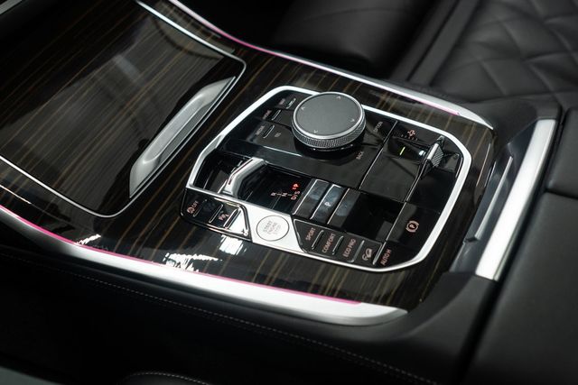 2025 BMW X7 xDrive40i Sports Activity Vehicle - 22949233 - 23