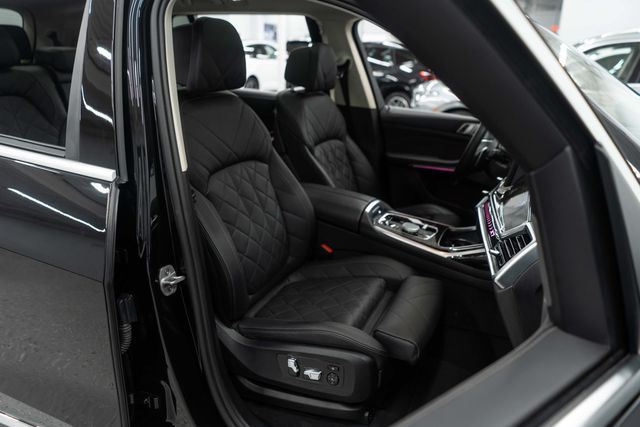 2025 BMW X7 xDrive40i Sports Activity Vehicle - 22949234 - 9