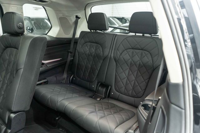 2025 BMW X7 xDrive40i Sports Activity Vehicle - 22949234 - 19