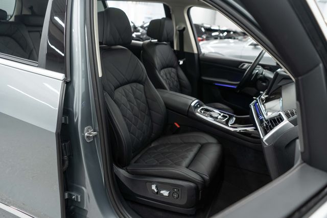 2025 BMW X7 xDrive40i Sports Activity Vehicle - 22951202 - 9