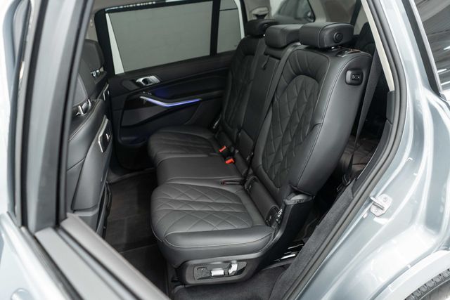2025 BMW X7 xDrive40i Sports Activity Vehicle - 22951202 - 16