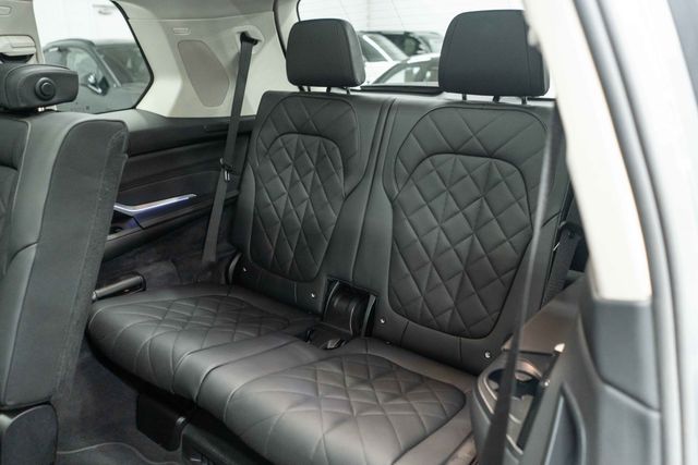 2025 BMW X7 xDrive40i Sports Activity Vehicle - 22951202 - 18