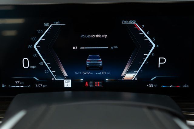 2025 BMW X7 xDrive40i Sports Activity Vehicle - 22951202 - 27