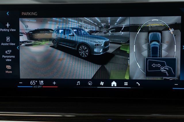 2025 BMW X7 xDrive40i Sports Activity Vehicle - 22951202 - 31