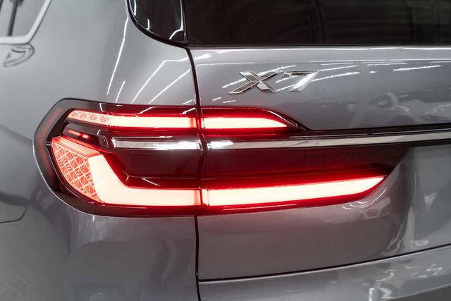2025 BMW X7 xDrive40i Sports Activity Vehicle - 22951202 - 55
