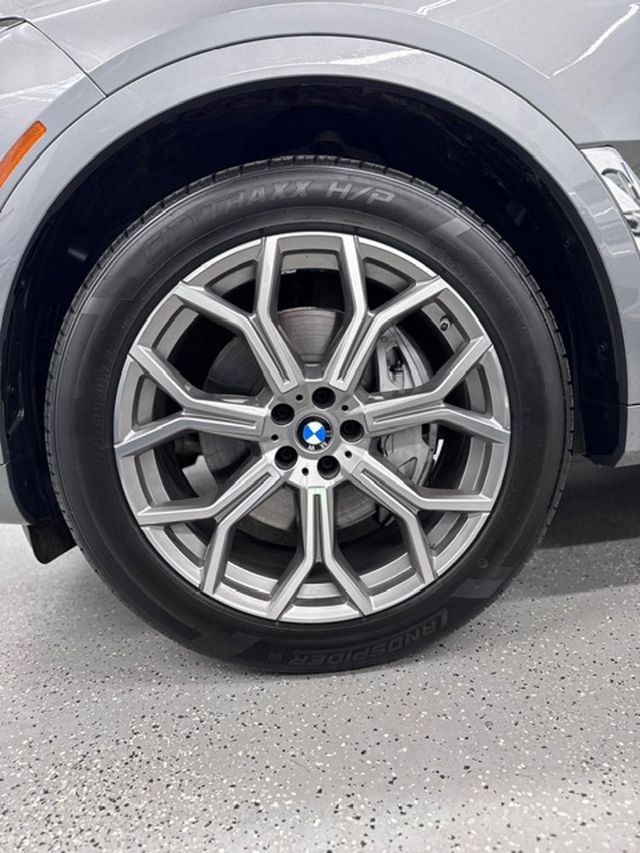 2025 BMW X7 xDrive40i Sports Activity Vehicle - 22951202 - 68