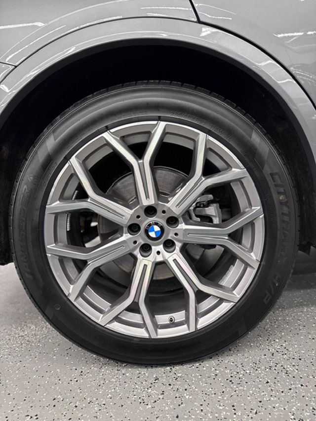 2025 BMW X7 xDrive40i Sports Activity Vehicle - 22951202 - 70