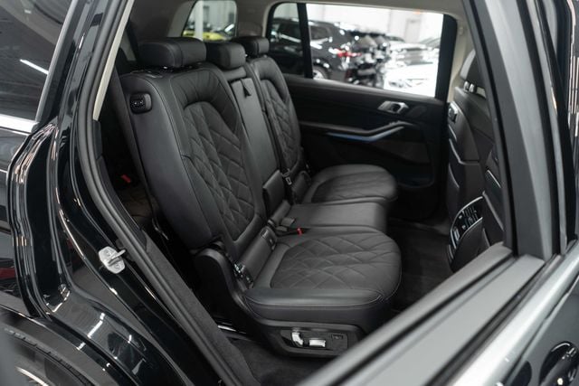 2025 BMW X7 xDrive40i Sports Activity Vehicle - 22974571 - 10