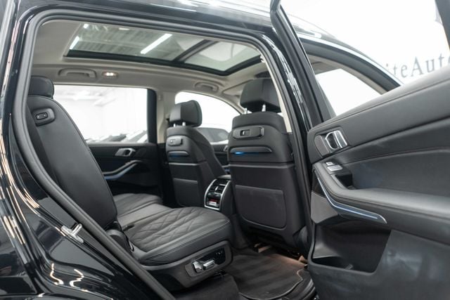 2025 BMW X7 xDrive40i Sports Activity Vehicle - 22974571 - 11