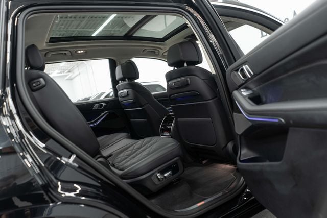 2025 BMW X7 xDrive40i Sports Activity Vehicle - 22976217 - 11