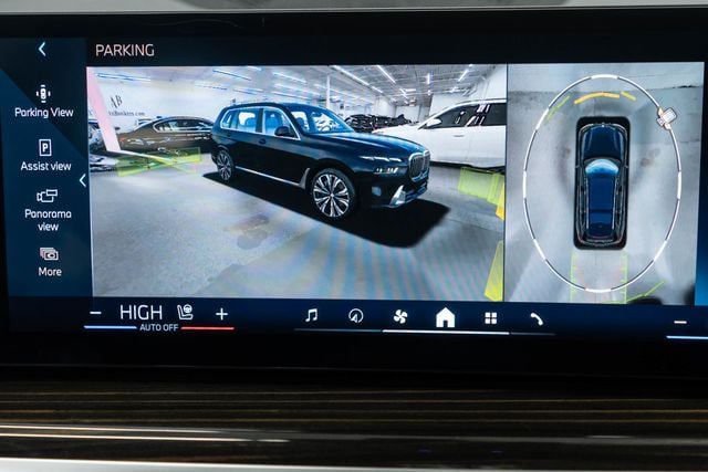 2025 BMW X7 xDrive40i Sports Activity Vehicle - 22976217 - 30