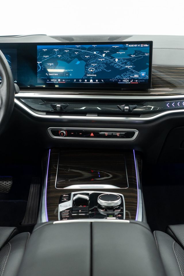 2025 BMW X7 xDrive40i Sports Activity Vehicle - 22976217 - 34