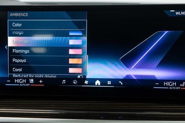 2025 BMW X7 xDrive40i Sports Activity Vehicle - 22976217 - 37