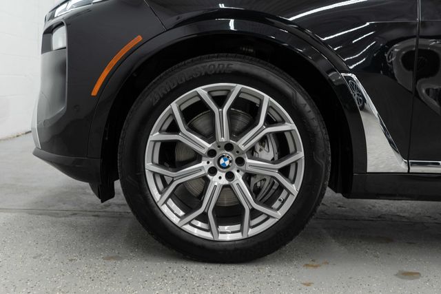 2025 BMW X7 xDrive40i Sports Activity Vehicle - 22976217 - 40