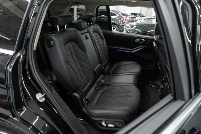 2025 BMW X7 xDrive40i Sports Activity Vehicle - 22979701 - 10