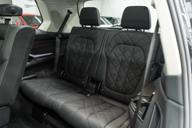 2025 BMW X7 xDrive40i Sports Activity Vehicle - 22979701 - 18