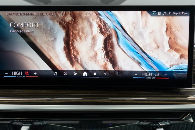 2025 BMW X7 xDrive40i Sports Activity Vehicle - 22979701 - 31