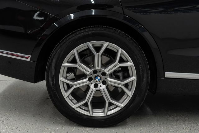 2025 BMW X7 xDrive40i Sports Activity Vehicle - 22979701 - 39