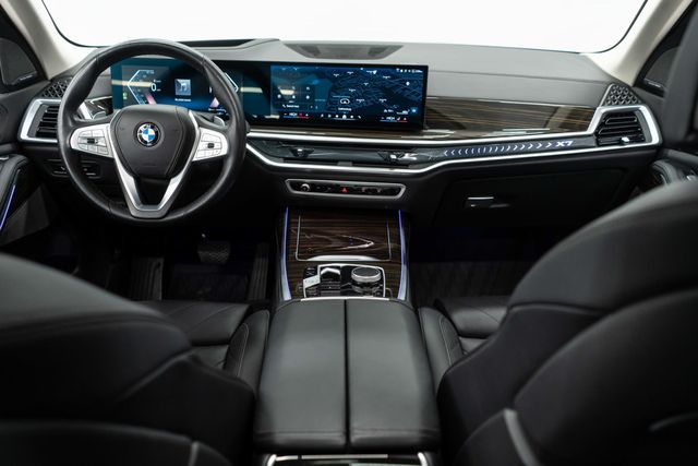 2025 BMW X7 xDrive40i Sports Activity Vehicle - 22979701 - 8