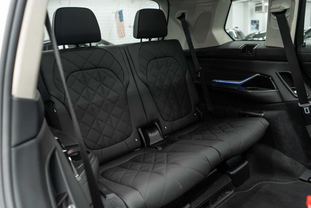 2025 BMW X7 xDrive40i Sports Activity Vehicle - 22992896 - 12