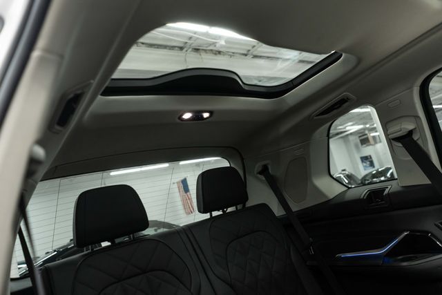 2025 BMW X7 xDrive40i Sports Activity Vehicle - 22992896 - 15