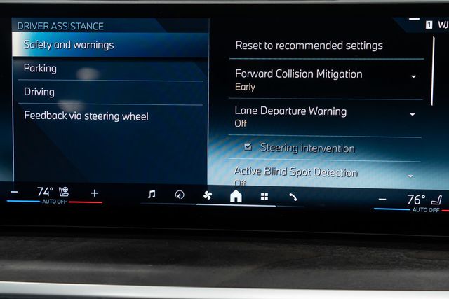 2025 BMW X7 xDrive40i Sports Activity Vehicle - 22992896 - 32