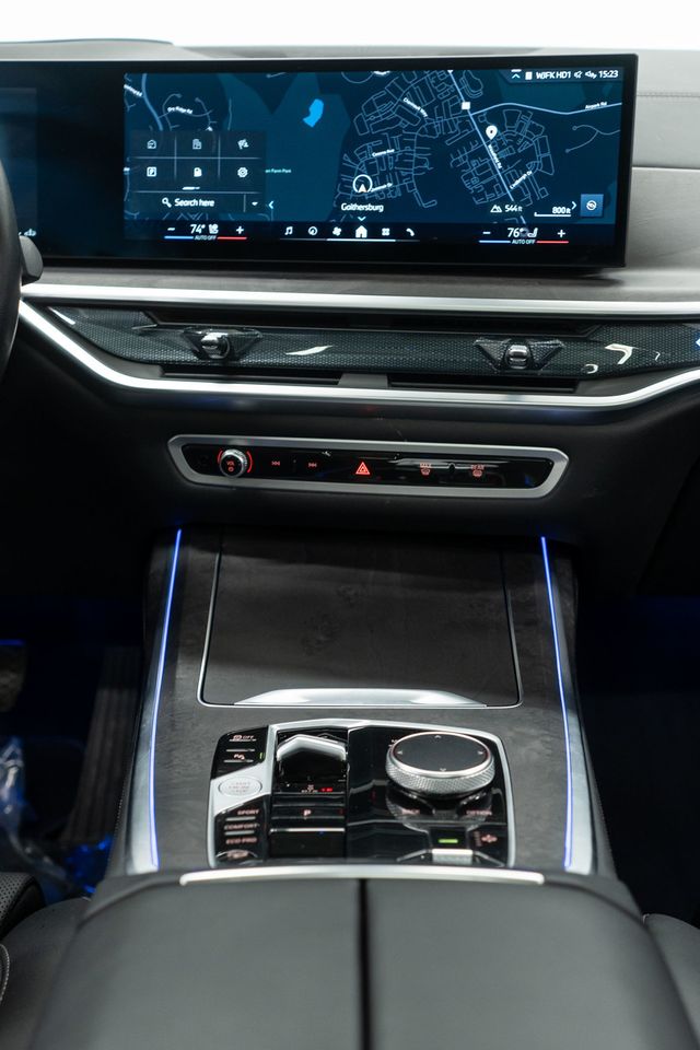 2025 BMW X7 xDrive40i Sports Activity Vehicle - 22992896 - 34