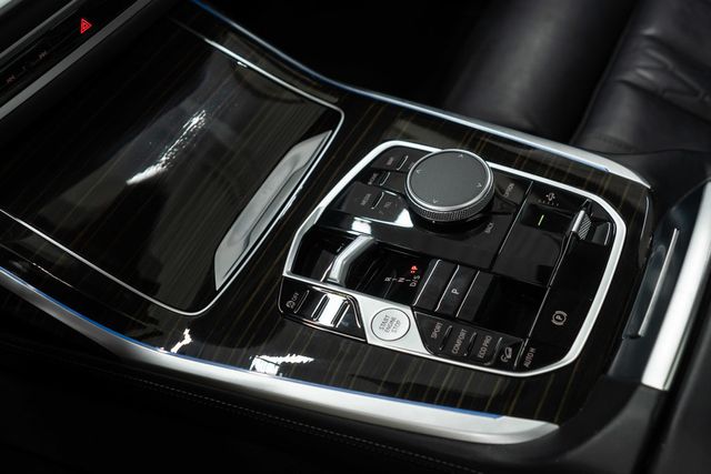 2025 BMW X7 xDrive40i Sports Activity Vehicle - 23058526 - 38