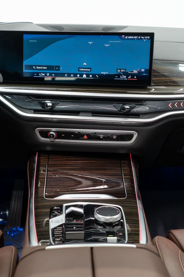 2025 BMW X7 xDrive40i Sports Activity Vehicle - 23071909 - 36