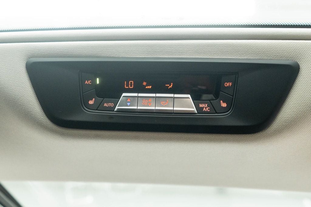 BMW X7 photo 19