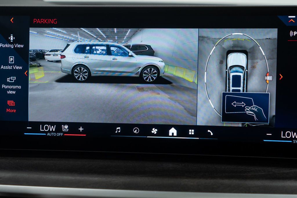 BMW X7 photo 33