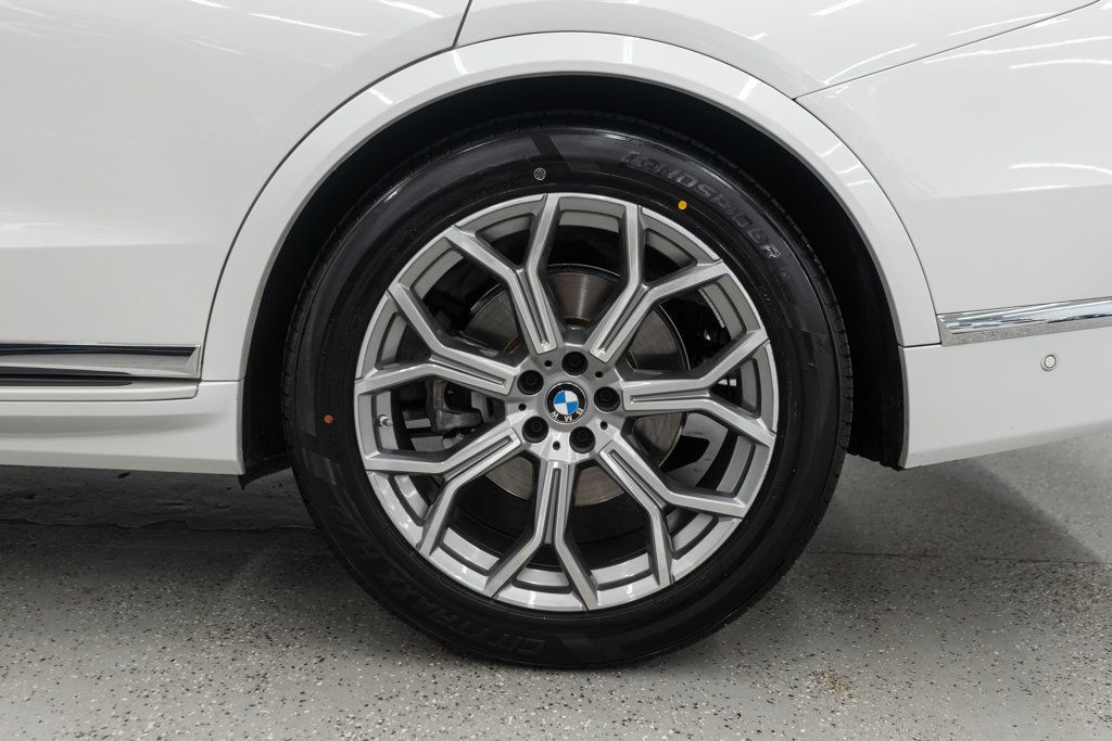 BMW X7 photo 48