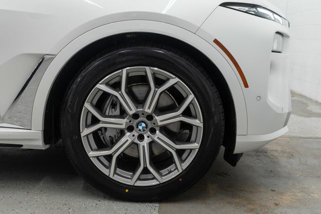 2025 BMW X7 xDrive40i Sports Activity Vehicle - 23081705 - 49